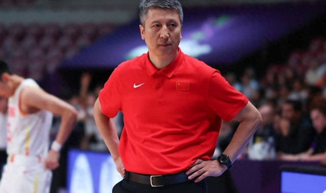 开云体育-男篮阵容大换脸，锋线两将再受伤，战日本可带这两人提升锋线投射