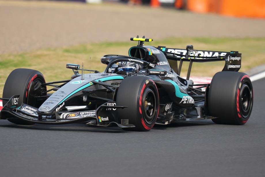 [图]F1日本站排位赛：安东内利连续两站夺杆拉